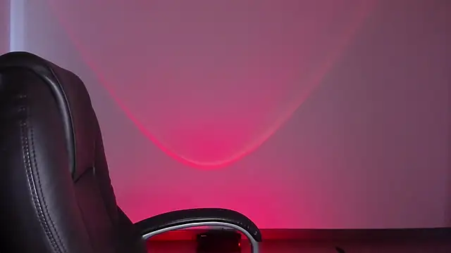 HazelKush online show from September 2025 04:54:02 PM