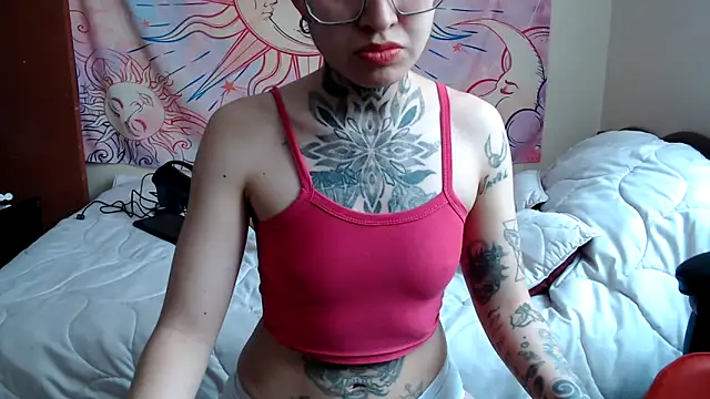 ArrangedFoot online show from April 2026 09:37:02 PM