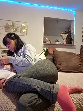 Snapshot of misscectito13 chatting on March 2025 01:45:01 PM misscectito13 online show from March 2025 01:45:01 PM