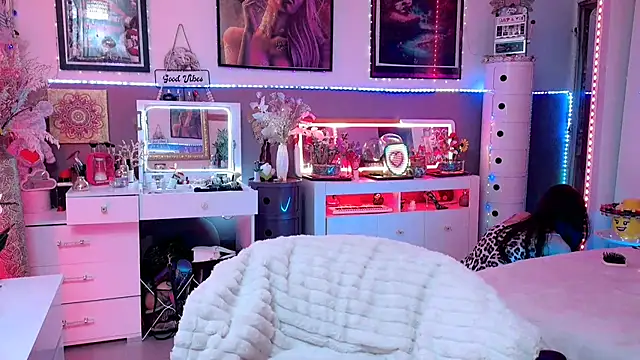 Snapshot of misscectito13 chatting on November 2025 10:52:02 PM misscectito13 online show from November 2025 10:52:02 PM