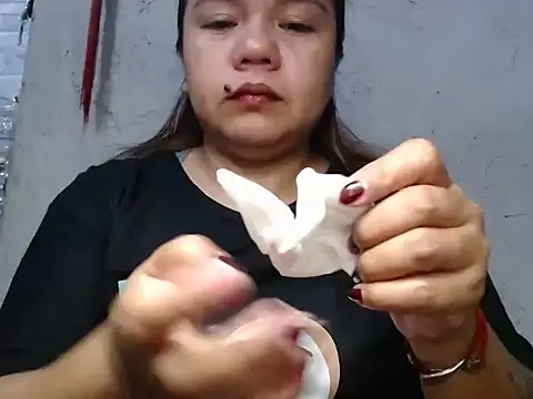 ambersmile online show from January 2026 11:25:01 PM