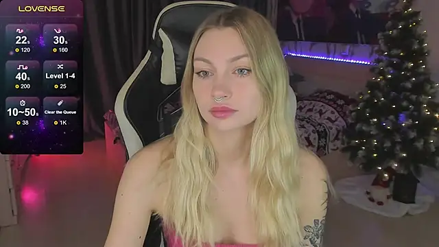 Snapshot of BiMolly chatting on January 2025 03:14:01 AM BiMolly online show from January 2025 03:14:01 AM