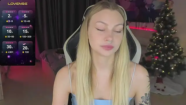 Snapshot of BiMolly chatting on January 2025 09:58:01 PM BiMolly online show from January 2025 09:58:01 PM