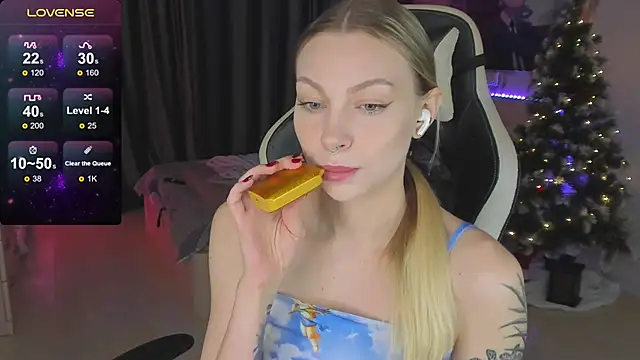 Snapshot of BiMolly chatting on February 2025 01:35:02 AM BiMolly online show from February 2025 01:35:02 AM