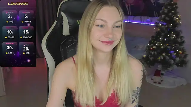 Snapshot of BiMolly chatting on February 2025 06:30:02 AM BiMolly online show from February 2025 06:30:02 AM