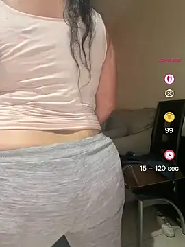 Snapshot of PichyPrettyPussy chatting on April 2026 03:03:02 PM PichyPrettyPussy online show from April 2026 03:03:02 PM