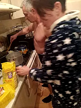  lady red  online show from January 2025 03:06:01 PM