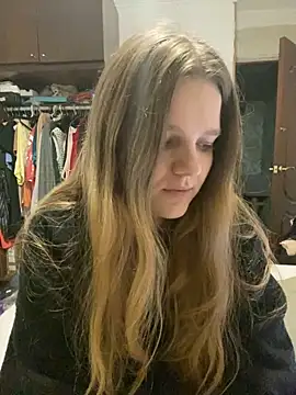 Snapshot of -MimmiLissa- chatting on April 2026 11:10:02 PM -MimmiLissa- online show from April 2026 11:10:02 PM