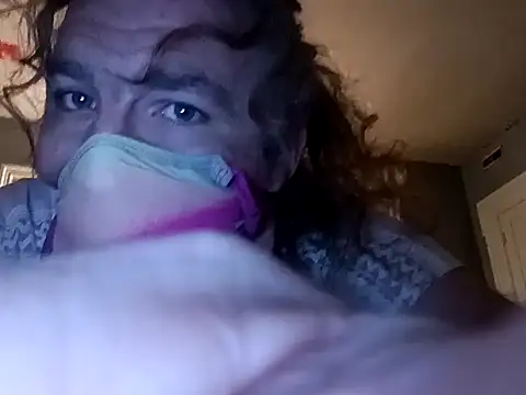 Snapshot of Valarie83 chatting on October 2025 07:42:01 AM Valarie83 online show from October 2025 07:42:01 AM