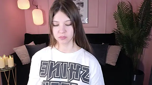 Snapshot of ElizaMild chatting on December 2024 04:47:02 PM ElizaMild online show from December 2024 04:47:02 PM