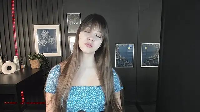 Snapshot of ElizaMild chatting on January 2025 01:02:02 PM ElizaMild online show from January 2025 01:02:02 PM