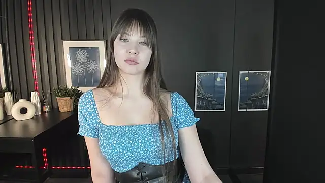 Snapshot of ElizaMild chatting on January 2025 04:37:01 PM ElizaMild online show from January 2025 04:37:01 PM