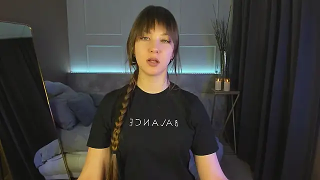 Snapshot of ElizaMild chatting on February 2025 04:57:01 PM ElizaMild online show from February 2025 04:57:01 PM