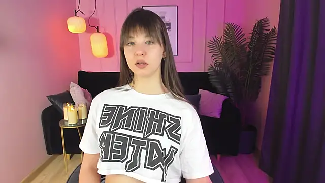 Snapshot of ElizaMild chatting on March 2025 04:56:02 PM ElizaMild online show from March 2025 04:56:02 PM