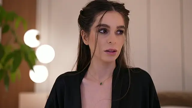 DoviaClaire online show from February 2026 08:13:01 AM