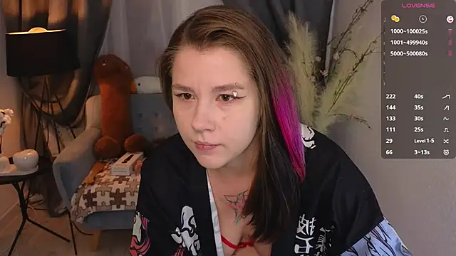 Mira Falls online show from September 2025 04:24:02 AM