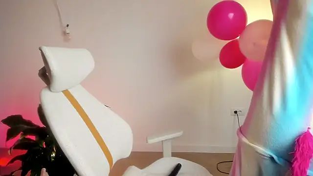 Snapshot of Pokemeboy chatting on February 2025 05:15:01 PM Pokemeboy online show from February 2025 05:15:01 PM