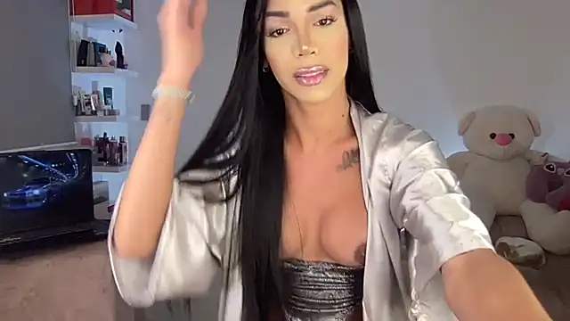 Michell simons online show from March 2025 07:48:01 AM