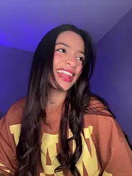 Snapshot of Sammy_pink chatting on January 2025 05:34:01 AM Sammy pink online show from January 2025 05:34:01 AM