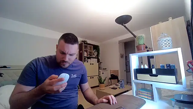 Snapshot of PowerToes chatting on February 2026 08:18:01 PM PowerToes online show from February 2026 08:18:01 PM