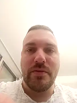 Snapshot of PowerToes chatting on April 2026 04:16:02 PM PowerToes online show from April 2026 04:16:02 PM