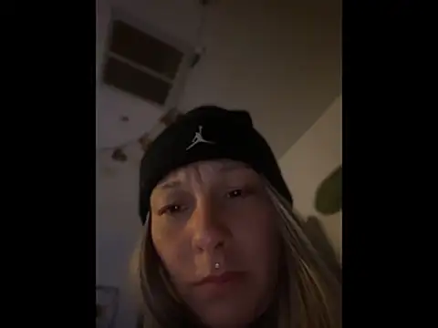 Babii Nova online show from April 2026 09:46:02 AM