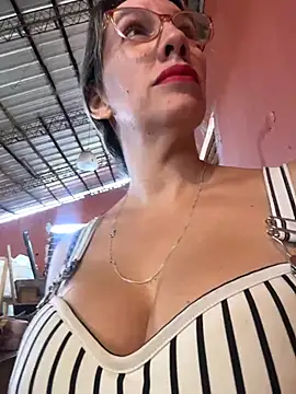 Gatitacarlita online show from March 2026 11:49:02 AM