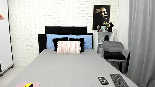 Heidix online show from February 2026 03:54:01 AM