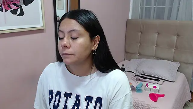 valevicious online show from February 2025 07:42:02 PM