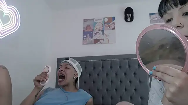 dulce maria x online show from December 2024 05:44:01 PM