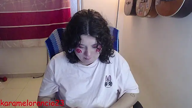 Snapshot of Smoke_trip_Alicia chatting on September 2025 04:47:01 AM Smoke trip Alicia online show from September 2025 04:47:01 AM