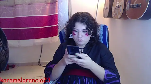 Snapshot of Smoke_trip_Alicia chatting on September 2025 04:16:01 AM Smoke trip Alicia online show from September 2025 04:16:01 AM