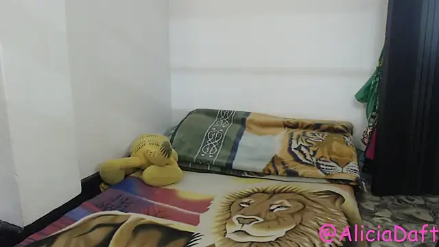 Smoke trip Alicia online show from March 2026 03:00:02 AM