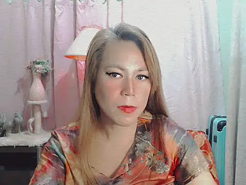 Snapshot of shanecummer chatting on October 2025 01:42:02 PM shanecummer online show from October 2025 01:42:02 PM