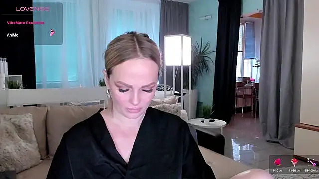 Snapshot of Libby_Nora chatting on December 2024 11:22:02 AM Libby Nora online show from December 2024 11:22:02 AM