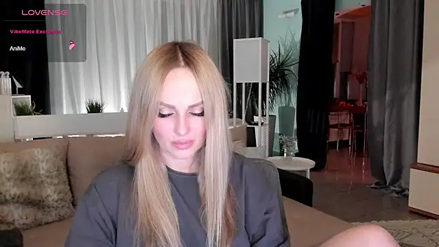 Snapshot of Libby_Nora chatting on December 2024 03:58:01 PM Libby Nora online show from December 2024 03:58:01 PM