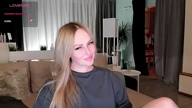 Snapshot of Libby_Nora chatting on December 2024 04:20:02 PM Libby Nora online show from December 2024 04:20:02 PM