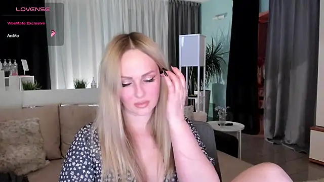 Snapshot of Libby_Nora chatting on December 2024 02:05:02 PM Libby Nora online show from December 2024 02:05:02 PM