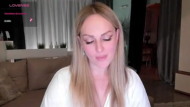 Snapshot of Libby_Nora chatting on December 2024 01:51:02 PM Libby Nora online show from December 2024 01:51:02 PM