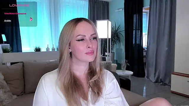 Snapshot of Libby_Nora chatting on December 2024 10:49:01 AM Libby Nora online show from December 2024 10:49:01 AM