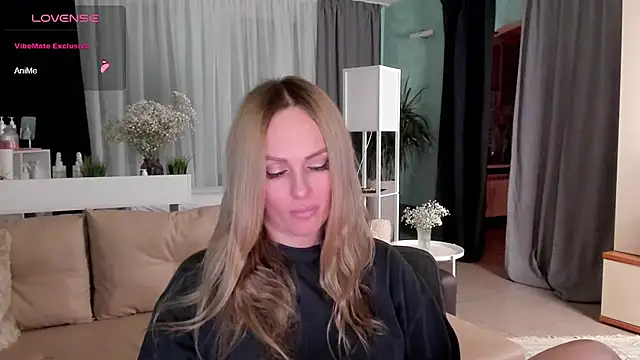 Snapshot of Libby_Nora chatting on January 2025 02:35:02 PM Libby Nora online show from January 2025 02:35:02 PM