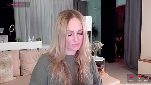 Snapshot of Libby_Nora chatting on January 2025 05:56:02 PM Libby Nora online show from January 2025 05:56:02 PM