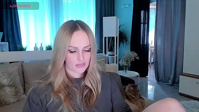 Snapshot of Libby_Nora chatting on February 2025 12:49:01 PM Libby Nora online show from February 2025 12:49:01 PM