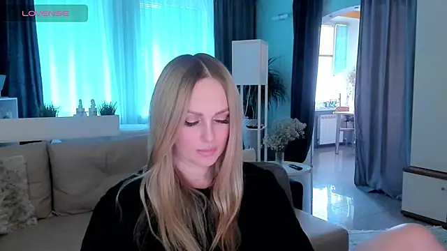 Snapshot of Libby_Nora chatting on February 2025 12:28:01 PM Libby Nora online show from February 2025 12:28:01 PM