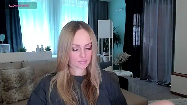 Snapshot of Libby_Nora chatting on February 2025 08:49:01 AM Libby Nora online show from February 2025 08:49:01 AM