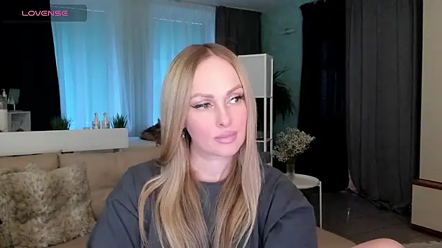 Snapshot of Libby_Nora chatting on February 2025 02:59:02 PM Libby Nora online show from February 2025 02:59:02 PM