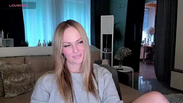 Snapshot of Libby_Nora chatting on February 2025 03:03:02 PM Libby Nora online show from February 2025 03:03:02 PM