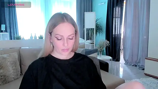 Snapshot of Libby_Nora chatting on February 2025 08:17:01 AM Libby Nora online show from February 2025 08:17:01 AM