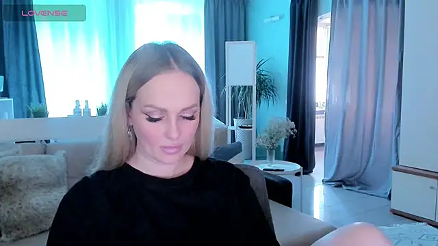 Snapshot of Libby_Nora chatting on February 2025 10:47:02 AM Libby Nora online show from February 2025 10:47:02 AM