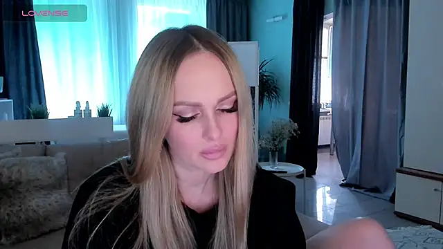 Snapshot of Libby_Nora chatting on February 2025 01:52:02 PM Libby Nora online show from February 2025 01:52:02 PM